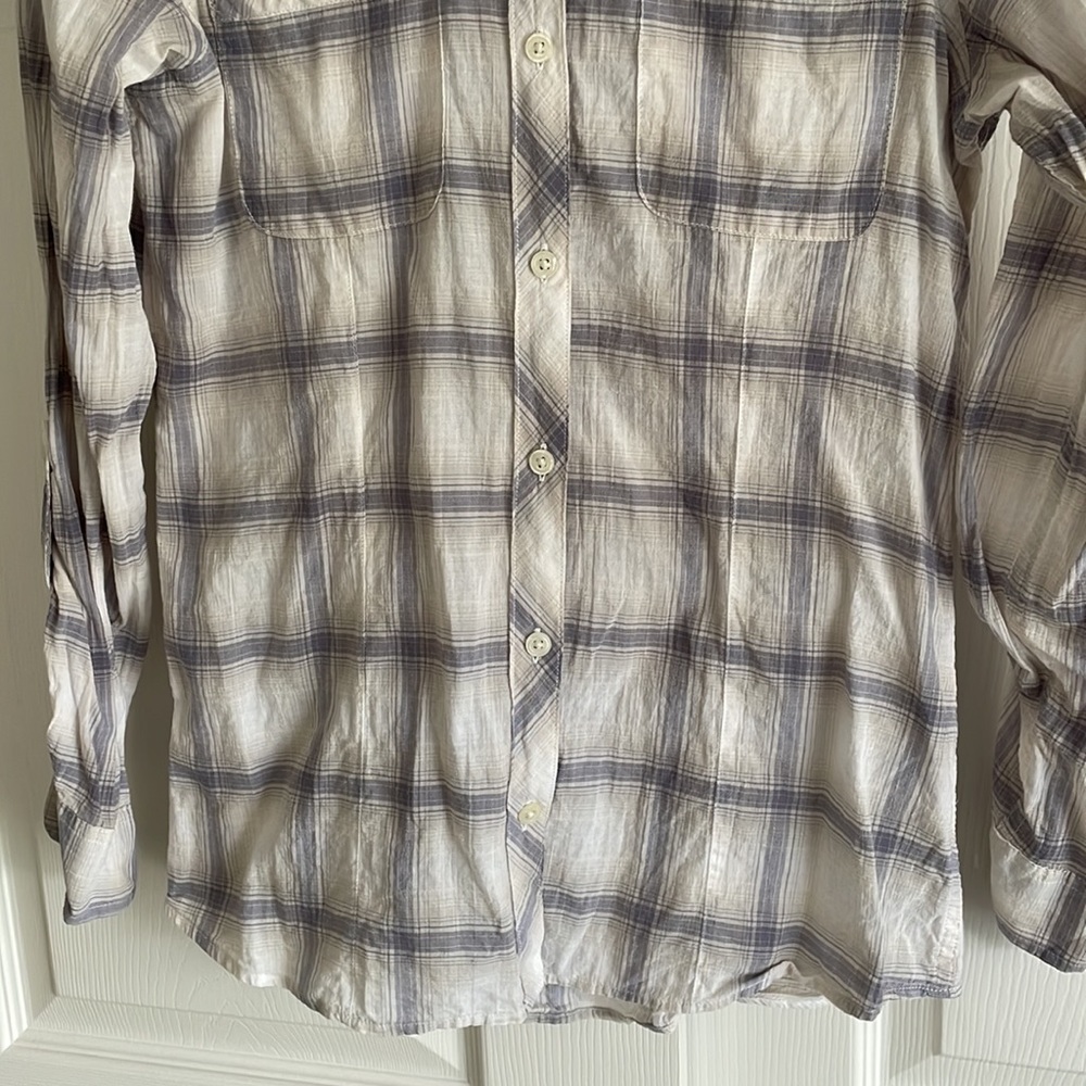 Eddie Bauer Lightweight Button Down - image 3